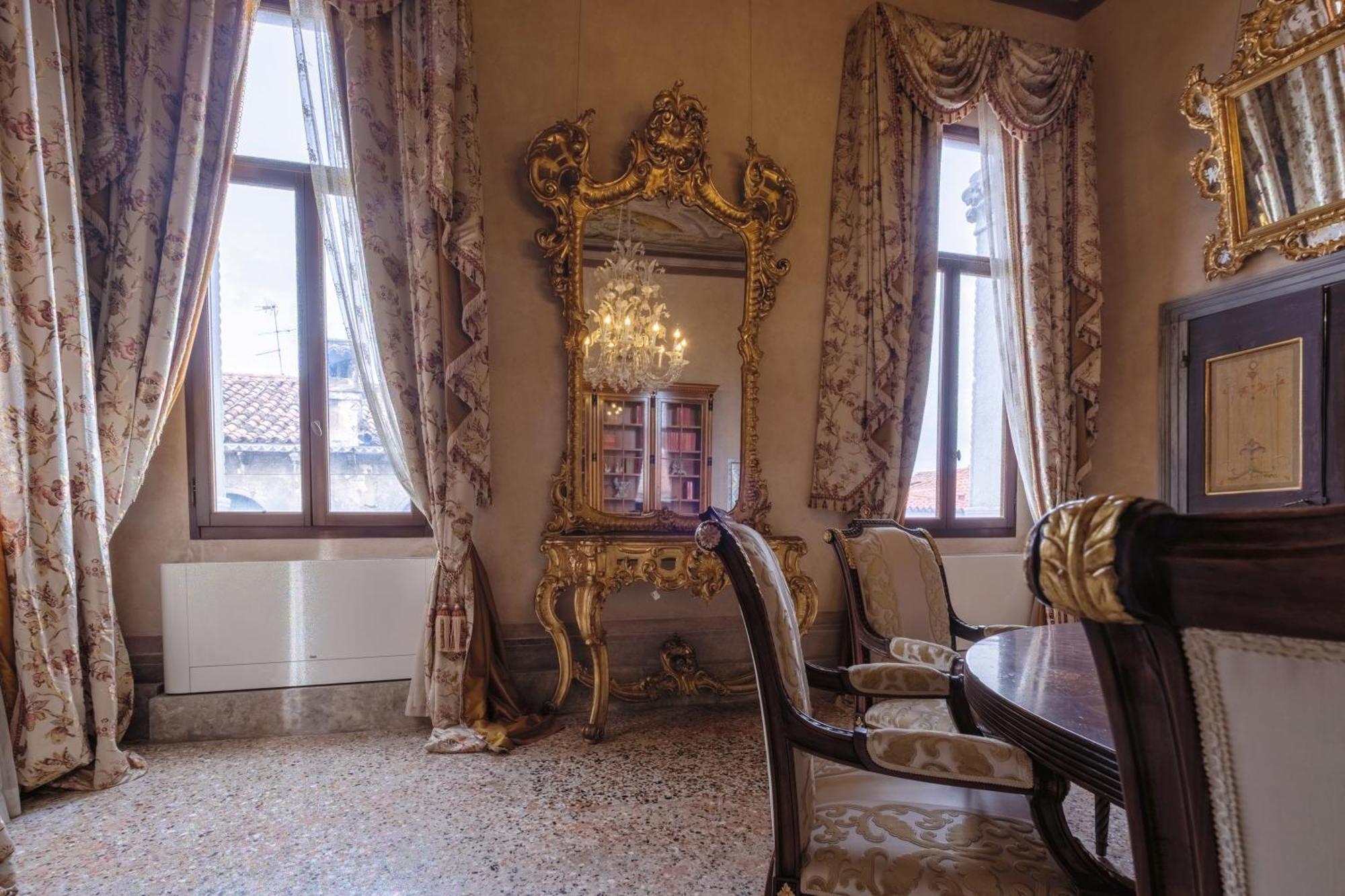 Palazzo Ca' Bernardo By Francesco Molon Hotel Venice Exterior photo